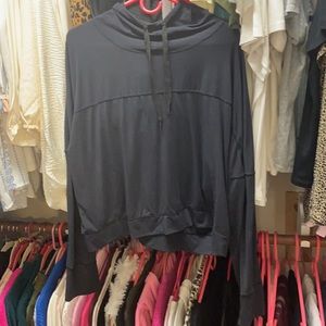 Gap fit breathe crop hoodie